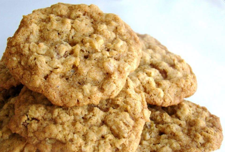 Oatmeal Cookies – Baker’s Dozen (13 Cookies)
